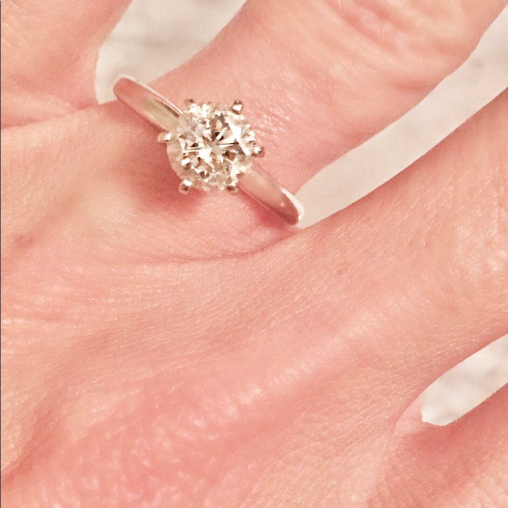 GORGEOUS 1.25 CTW ROUND SOLITAIRE DIAMOND - Picture 4 of 6